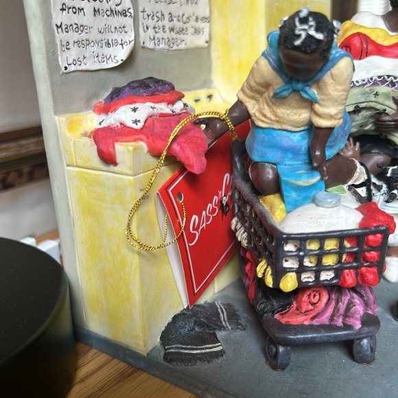 Annie Lee Collectible “Spin Cycle” - Picture 4 of 13